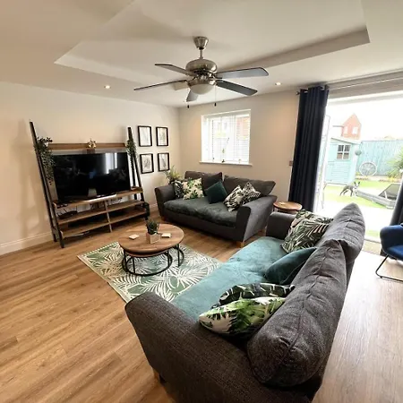 4 Bed In Oc-89533